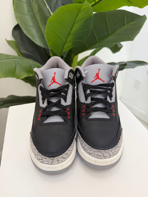 5y/6.5w (preowned no box)