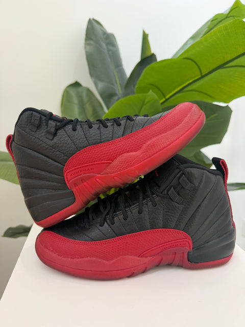 5y/6.5w (preowned no box)