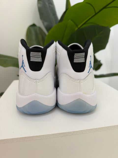 5y/6.5w (preowned no box)